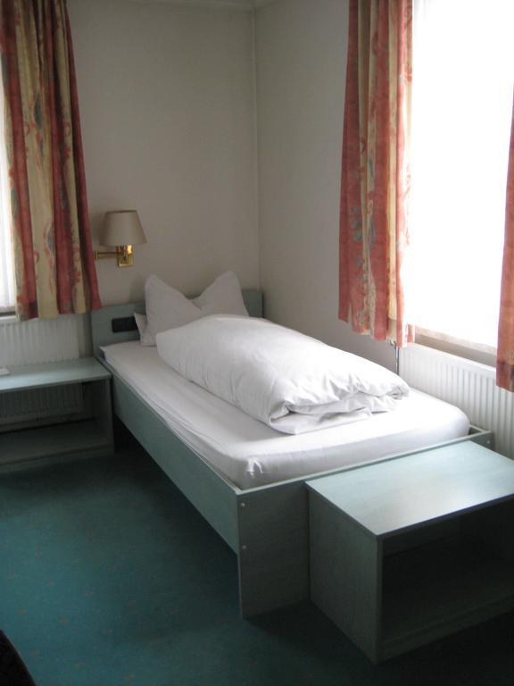 Hotel Deutsches Haus Bad Brueckenau Ngoại thất bức ảnh