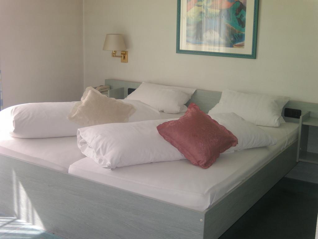 Hotel Deutsches Haus Bad Brueckenau Phòng bức ảnh