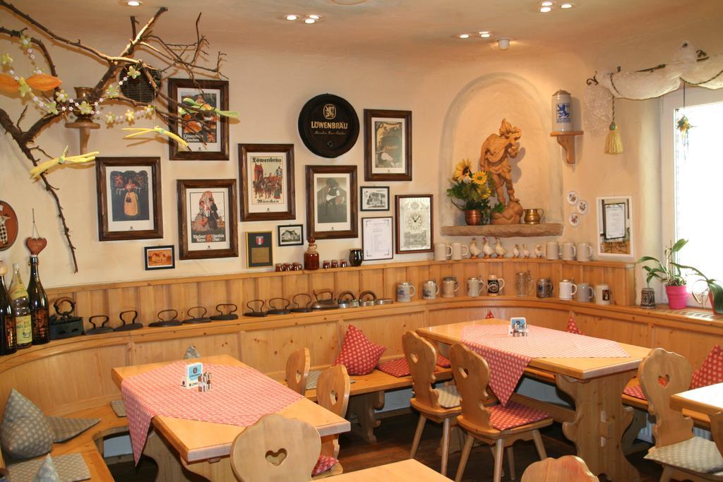 Hotel Deutsches Haus Bad Brueckenau Ngoại thất bức ảnh